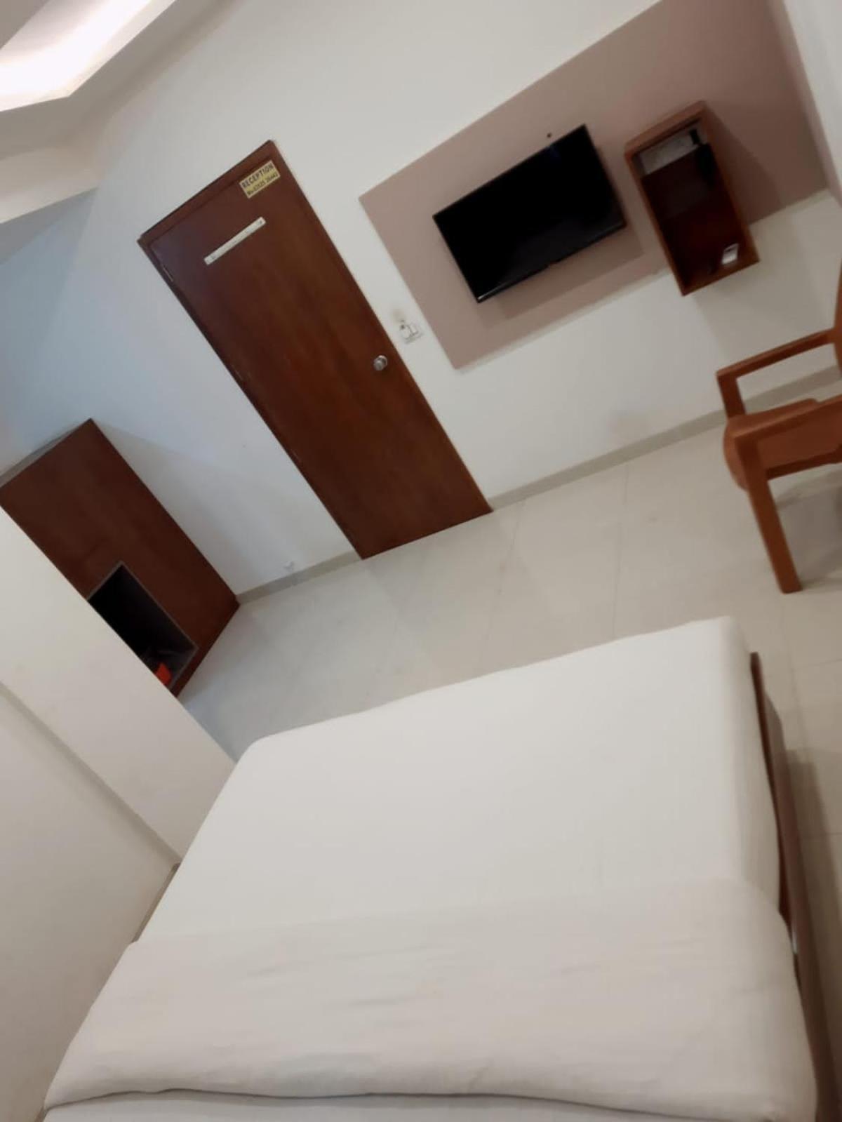 Kāsandra Hotel Murlidhar Rooms מראה חיצוני תמונה